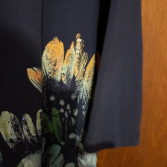 Women top - Picture 5 of 5